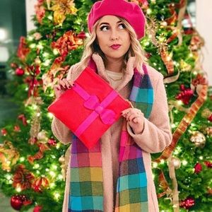 studio diy | can’t clutch this present bow red fuschia clutch